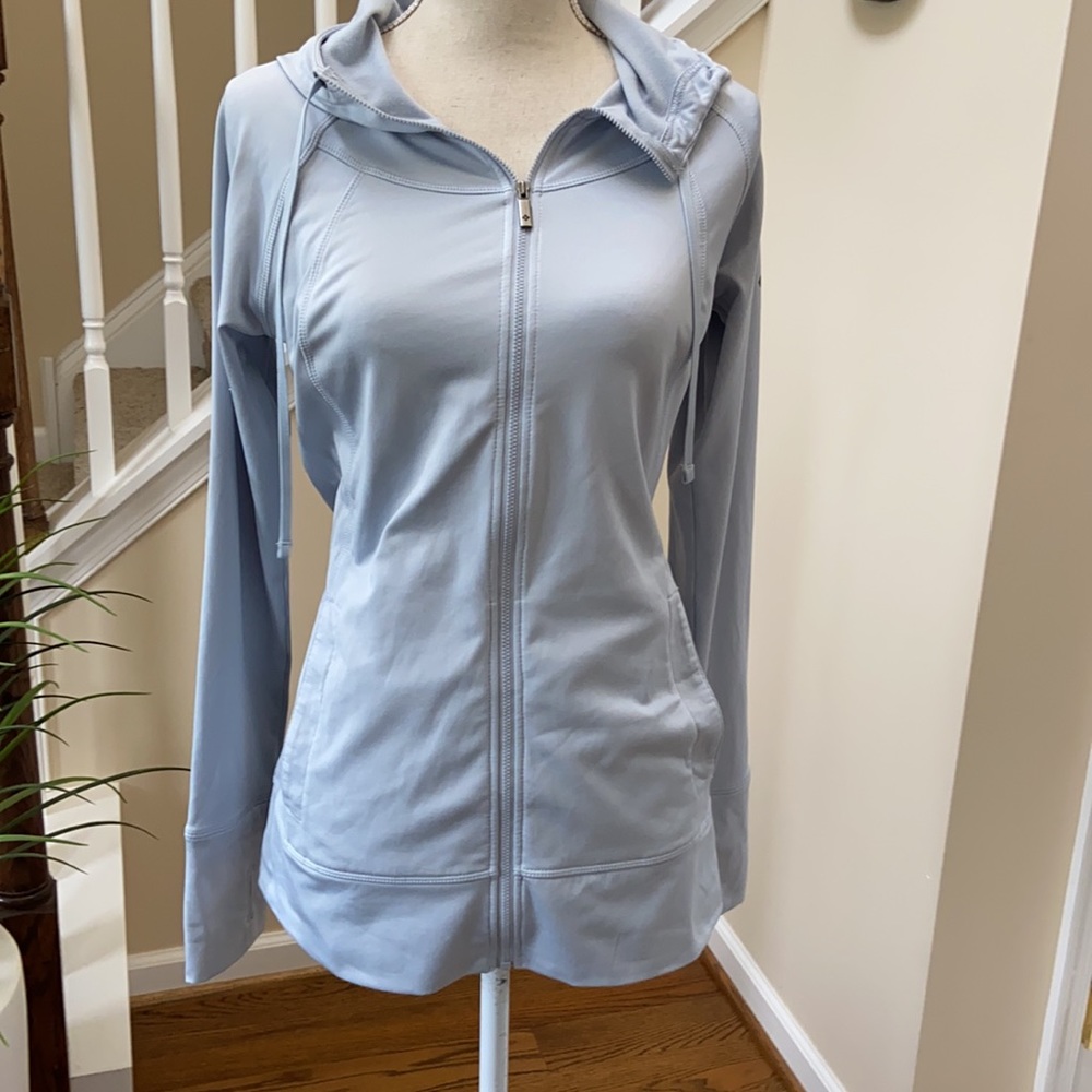 Women’s Columbia zip front hooded running jacket